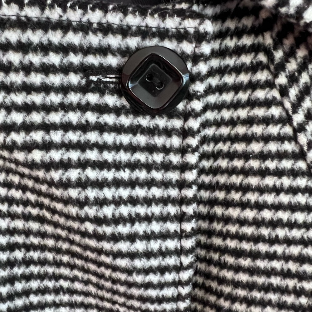 Vintage Houndstooth Button down Jacket with Shoulder Pads, Size 1XL - Picture 2 of 6